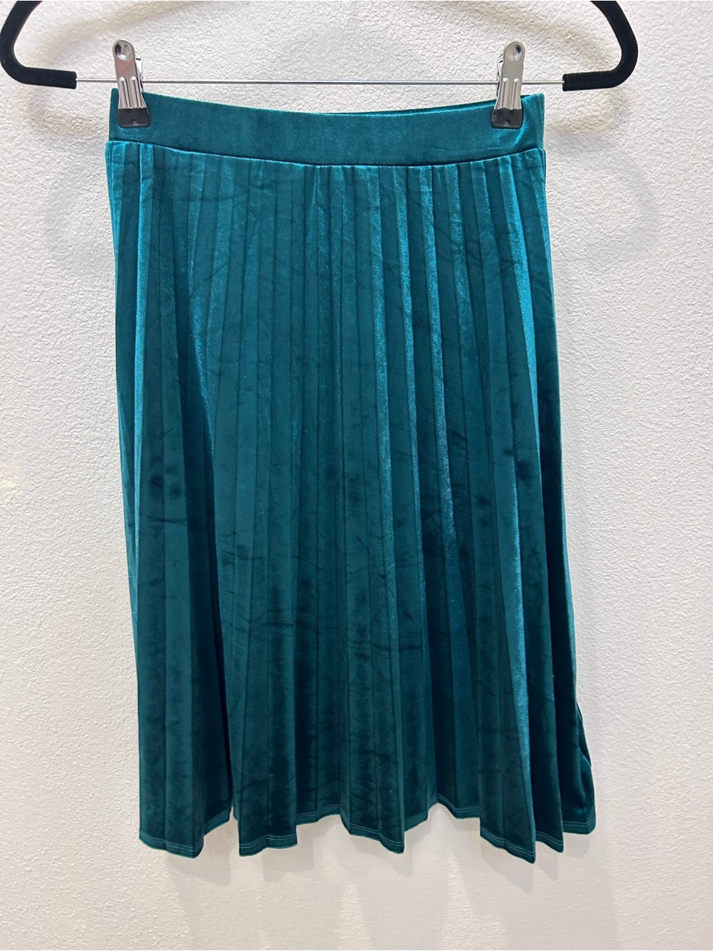Abound Teal Velour Pleated Midi Skirt
